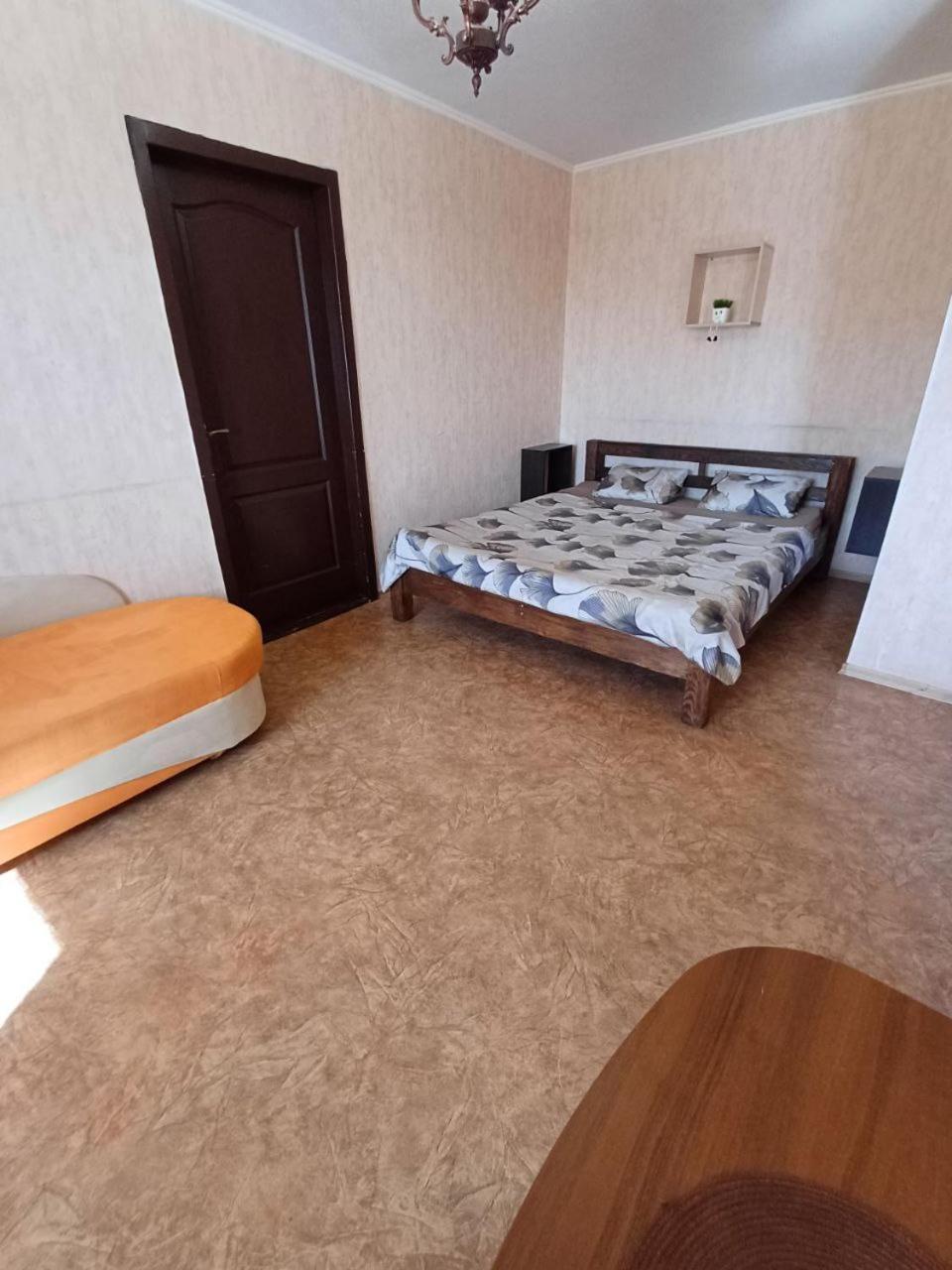 Apartment 2 Rooms Slobozhansky Prospekt Nizhnednepsovsk 外观 照片